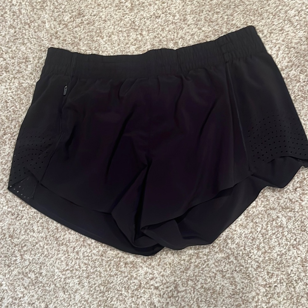 Athleta Hustle 3” Shorts